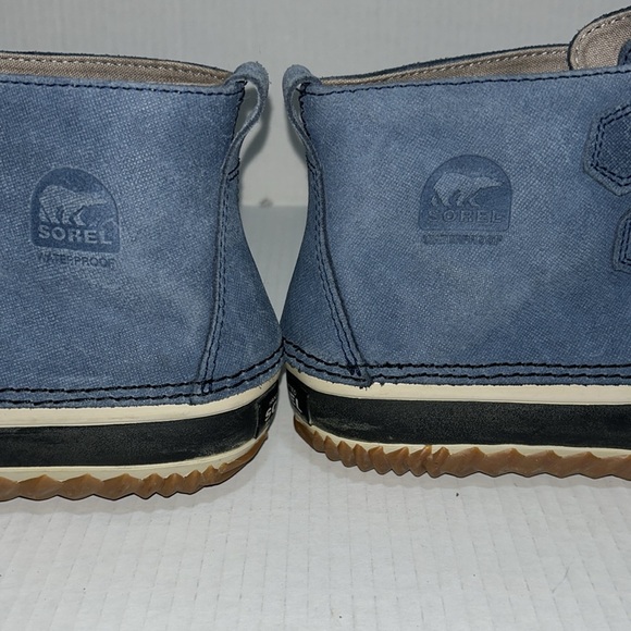 Sorel Out n About Leather Duck Booties - Size 8 - Picture 6 of 10